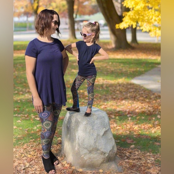 S NEW Girls Fall Mosaic Leggings Yoga Pants, Tights - Picture 5 of 6